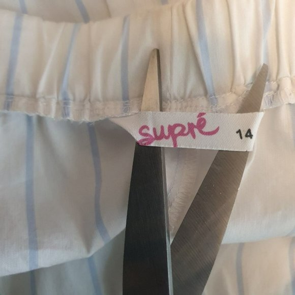 Silky Scarf intage Floral Print Large Wrap Shawl NEW Korean designer Hilldi - Picture 4 of 4